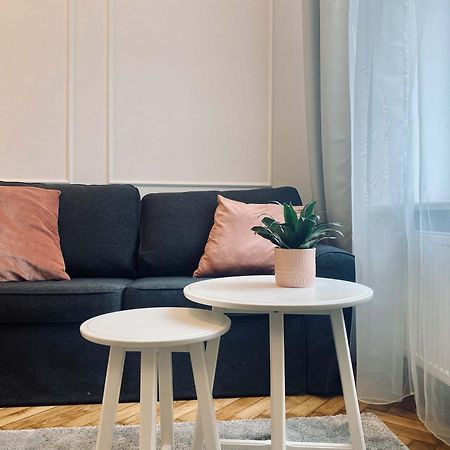קרקוב Beautiful Apartment With Two Rooms, Cracow Old Town מראה חיצוני תמונה