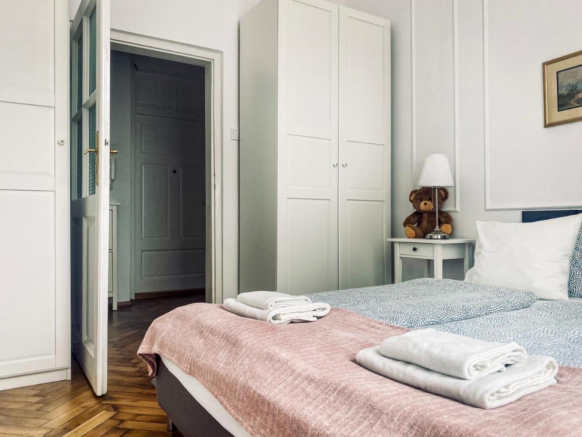 קרקוב Beautiful Apartment With Two Rooms, Cracow Old Town מראה חיצוני תמונה